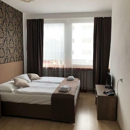 Hotel Ondras Zlin Ngoại thất bức ảnh