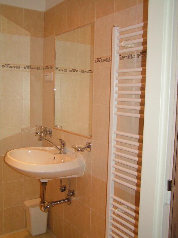 Hotel Ondras Zlin Phòng bức ảnh